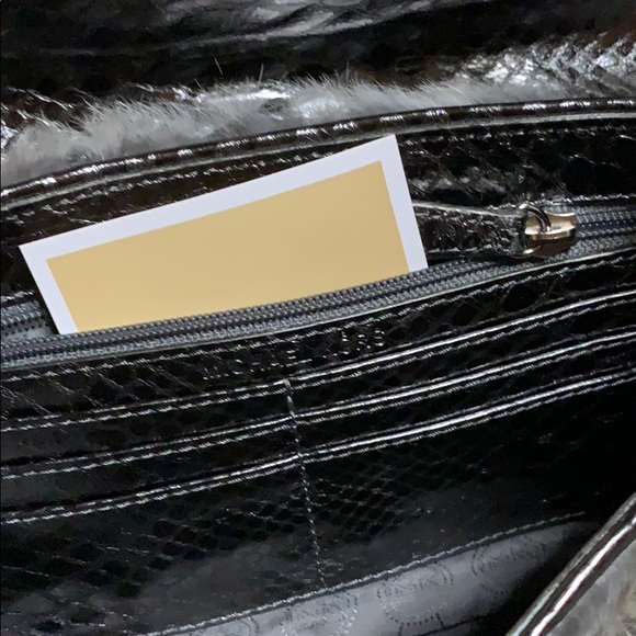 Brand New Michael Kors Purse - Picture 5 of 5